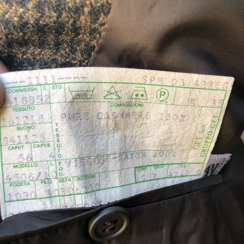 VTG Giorgio Armani Le Collezioni 💯 Cashmere, 42R - Picture 9 of 15